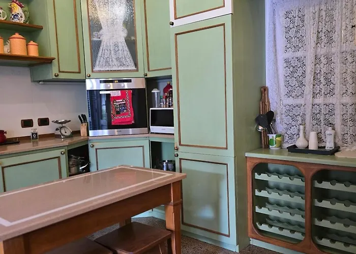 Prázdninový dům Lauretta, A Stone's Throw From The Beach!